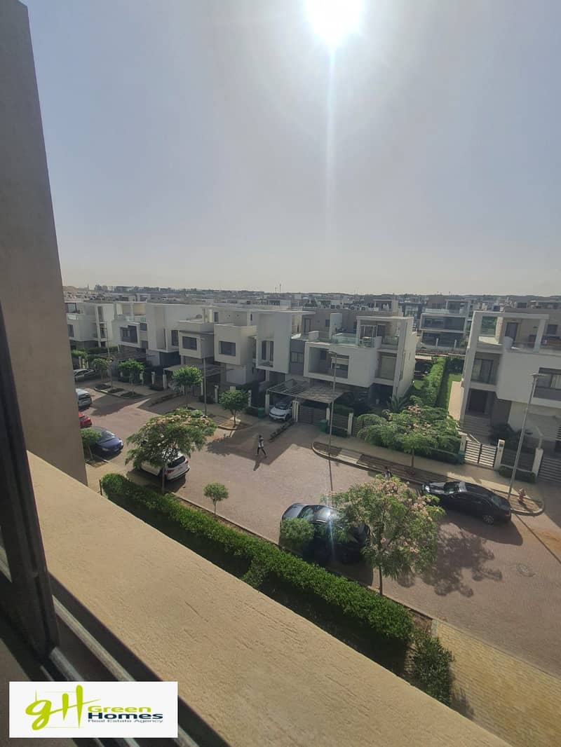 Ready to move Town house Middle For Sale 250 m at Marasem Fifth square 1