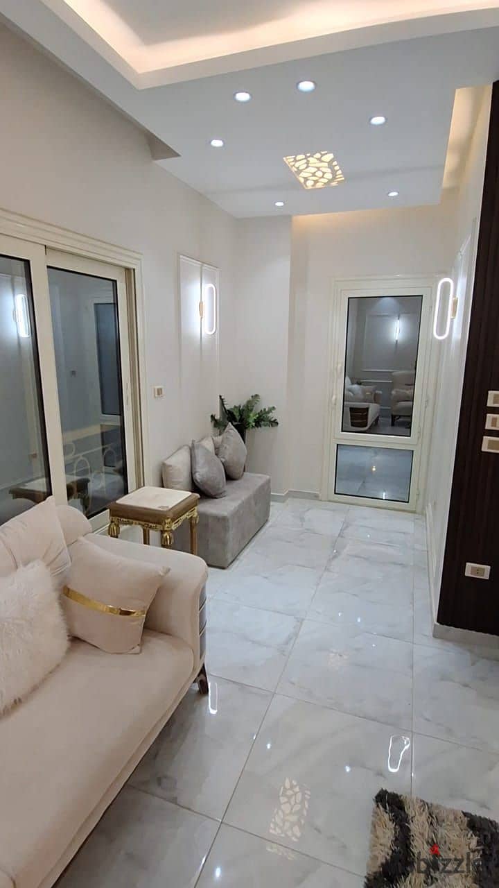 Apartement for sale in the most best location place in the fifth settlement, ALzohour compound ,next to concordnplaza ,moon vally compound and ALzohou 10