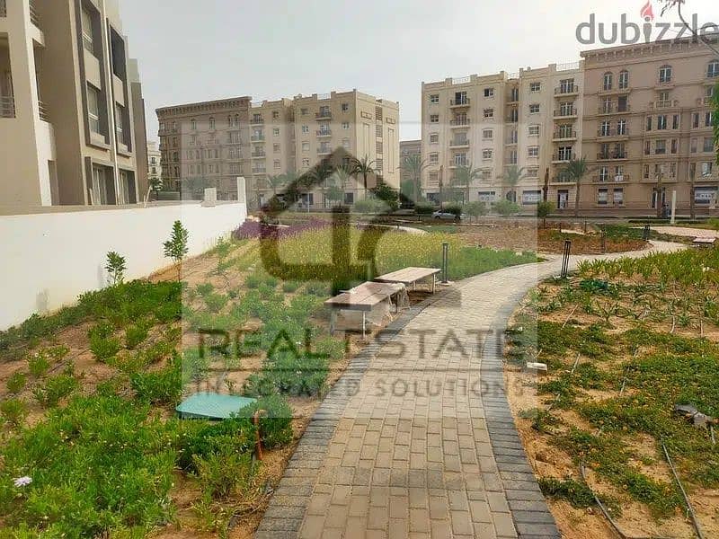 Apartment with garden 45 m with dp 1,9 for sale in Hyde Park 9