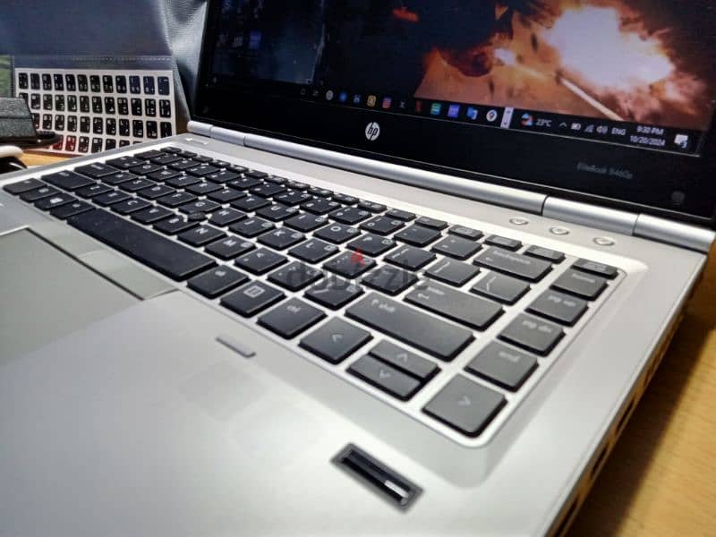 Hp elitebook ram 16 الجهاز بهاردين وبصمه 7