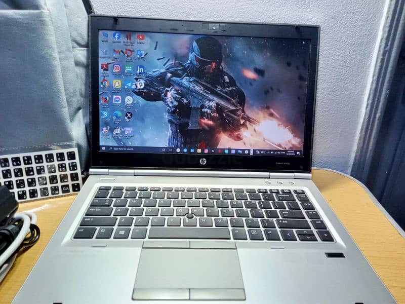 Hp elitebook ram 16 الجهاز بهاردين وبصمه 9