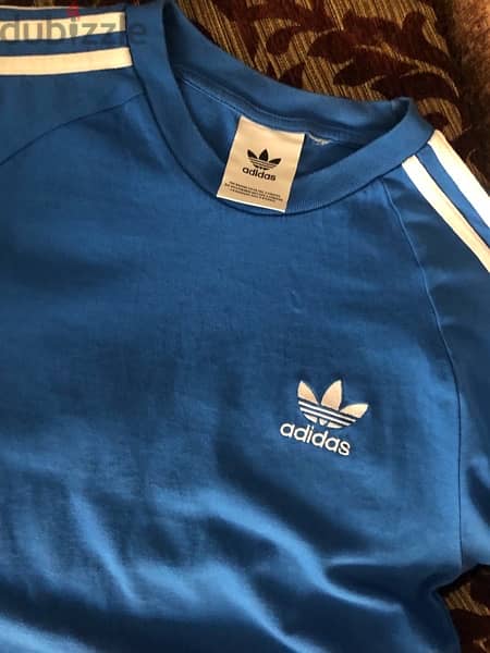 تيشرت اديدس adidas أورجينال مقاس M استعمال خفيف 5