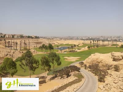 Standalone villa with golf view for sale, 460 meters in Uptown Cairo