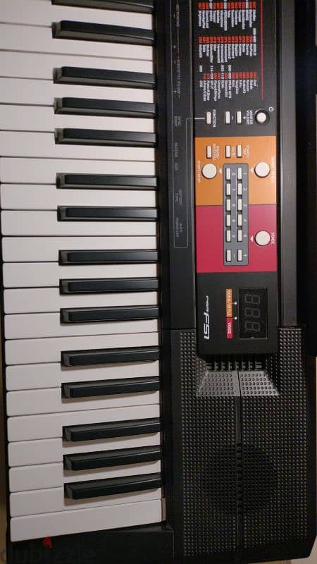 piano Yamaha f51 2