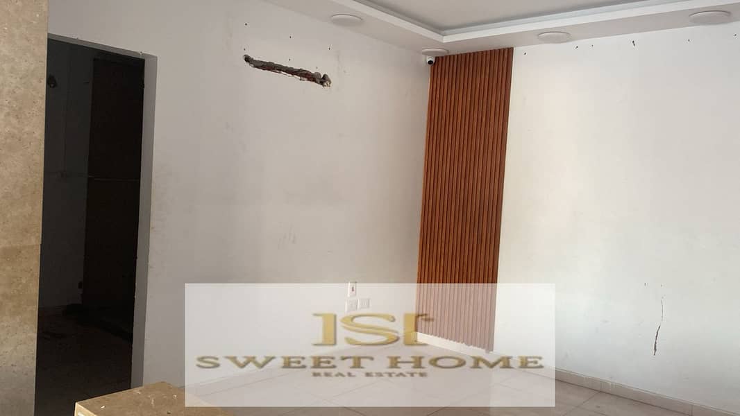 A fully finished shop for rent, with an area of ​​135 square meters, in a very special location 3