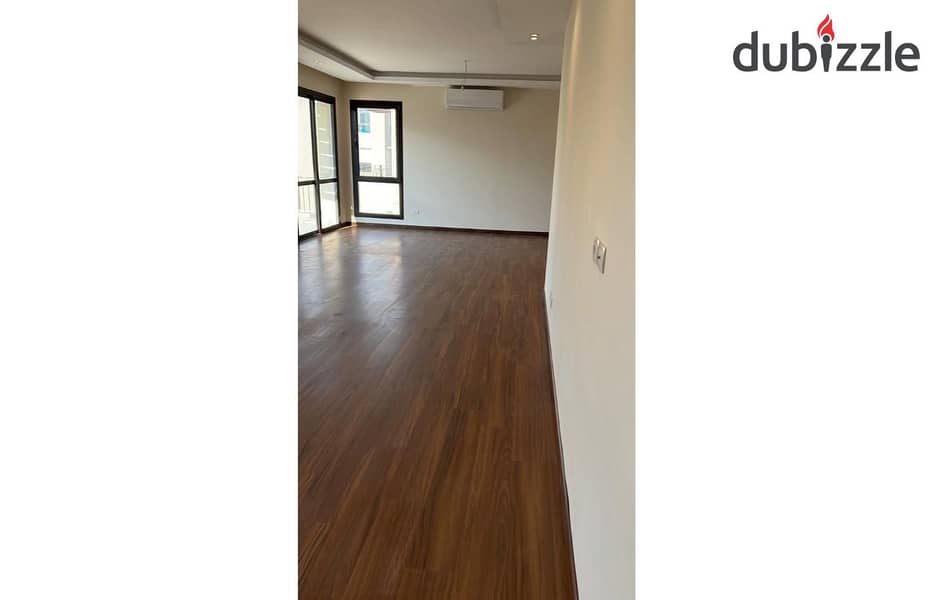 Triplex 305m semi furnished for rent in eastown sodic New Cairo. 13