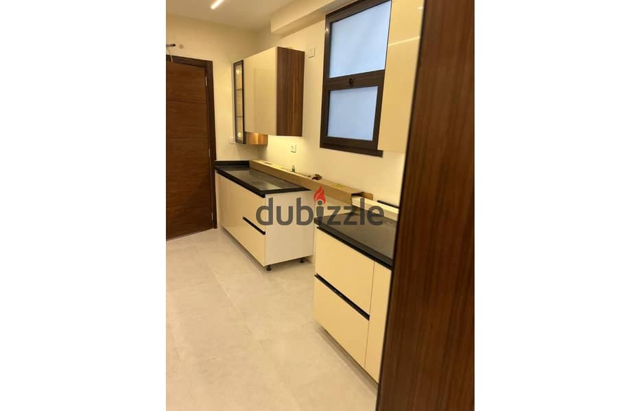 Triplex 305m semi furnished for rent in eastown sodic New Cairo. 22