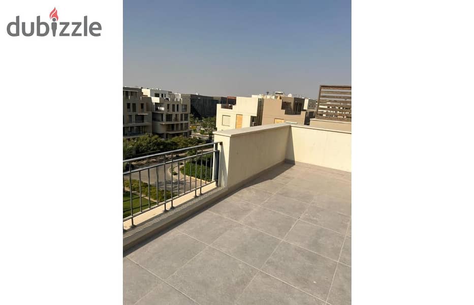 Triplex 305m semi furnished for rent in eastown sodic New Cairo. 24