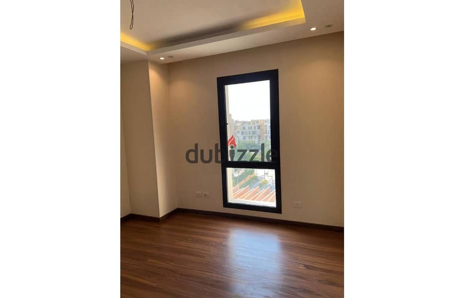 Triplex 305m semi furnished for rent in eastown sodic New Cairo. 27