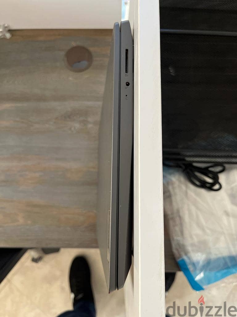 Lenovo V15 Laptop - Intel Core i3, 8GB RAM, 1TB HDD 1