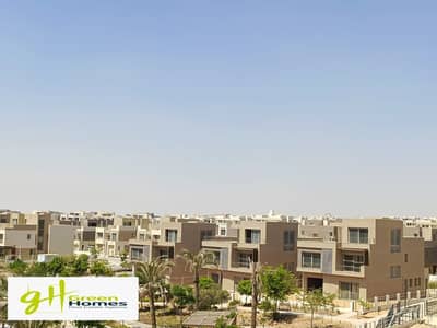 Ready to move Townhouse 228m best location for sale in Palm Hills New Cairo