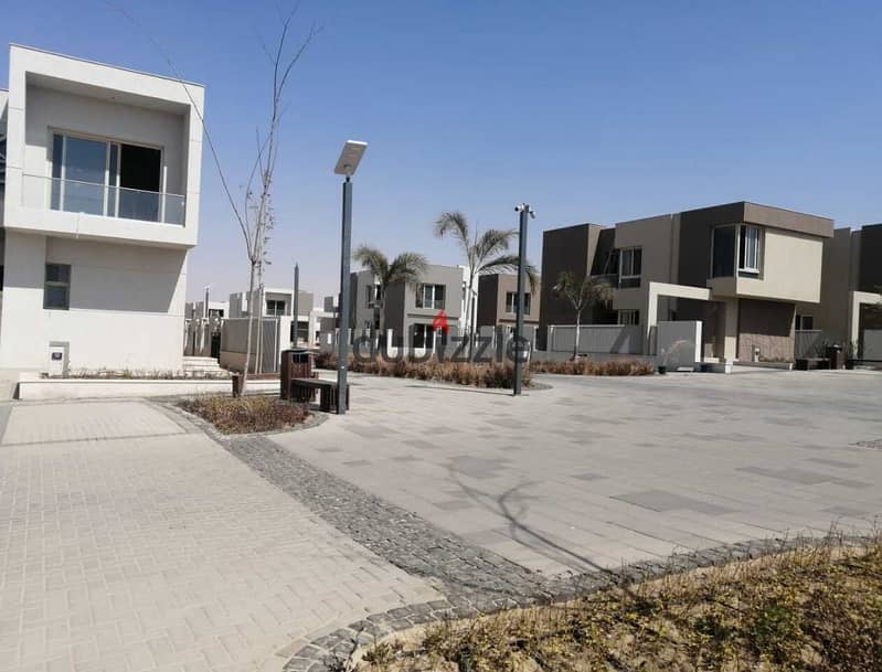 Corner townhouse villa for sale in Badiya compound, Palm Hills, October City, opposite MSA University and just steps away from Mall of Egypt. 23