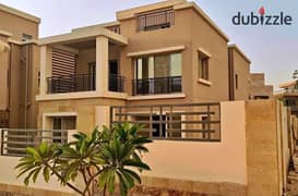 Villa at a bargain price, 3 floors and 5 rooms in the most luxurious villas compound, directly next to Madinaty 0