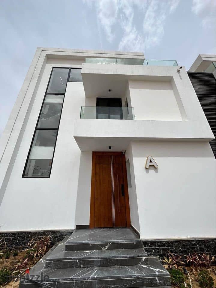 Prime location villa at the lowest price in the heart of Mostakbal City, nearest receipt 1