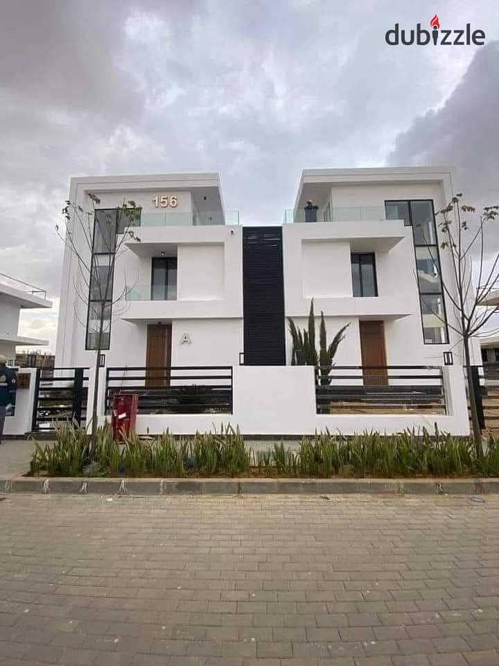 Prime location villa at the lowest price in the heart of Mostakbal City, nearest receipt 3