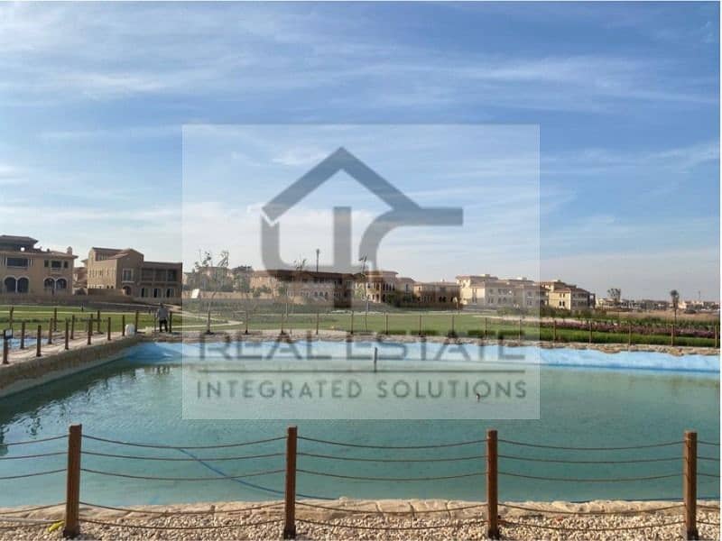 130 m apartment with installments, finished, view, landscape, in a very special location, with a down payment below the market price, in Fifth Square 12