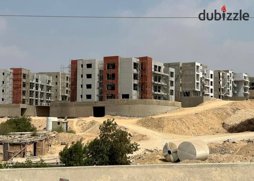 Own an apartment with a landscape view in installments, in a prime location next to JOULZ in BRIX 7