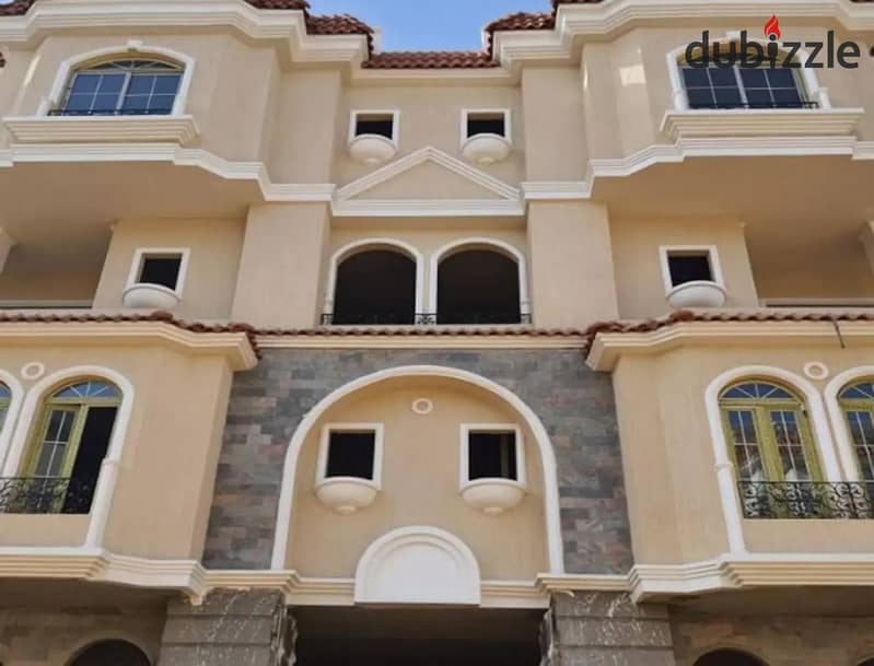 Stunning villa, 326 sqm + 102 sqm private roof in ABHA compound, next to Sporting Club & behind Mall of Arabia. Immediate delivery & installments. 9