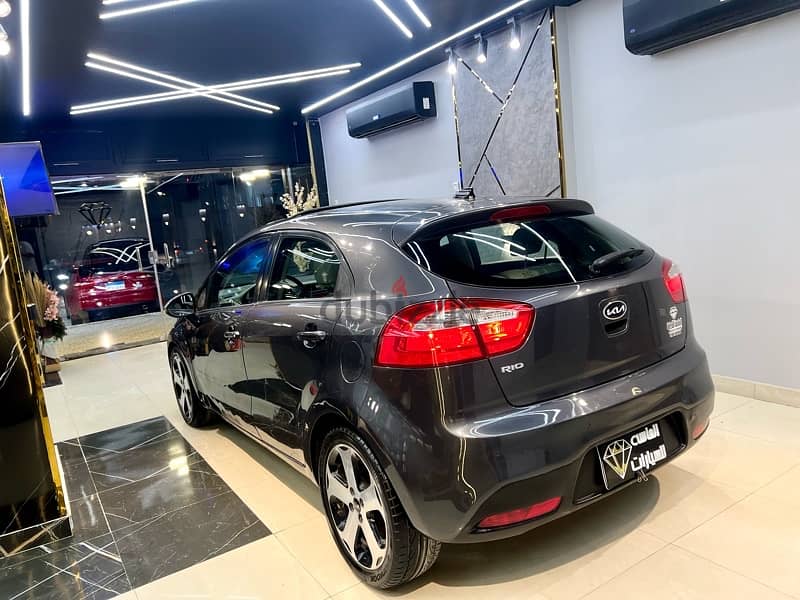 Kia Rio 2013 فابريكة بره وجوه 1