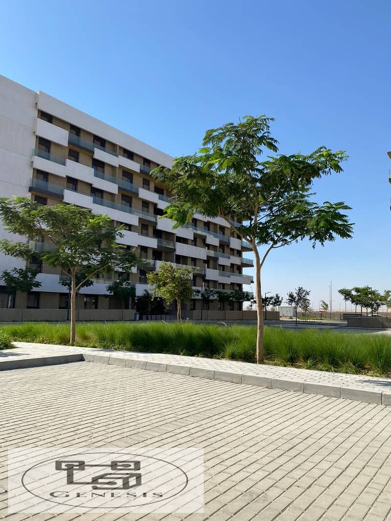 في كمبوند البروج القاهرة الجديدة Compound Al Burouj New تاون هاوس مميز للبيع 15