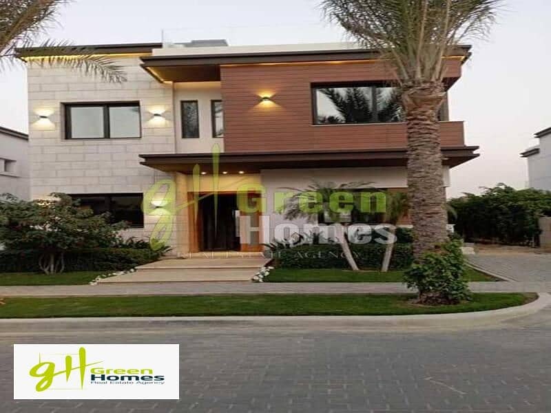 Town House middle for sale  225 m at Uptown Cairo 1