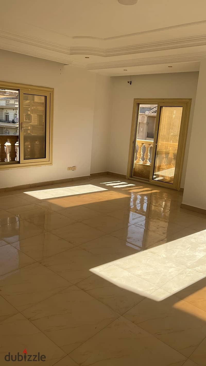 Apartment for rent in the First District next to a Saudi supermarket in the Fifth Settlement 5