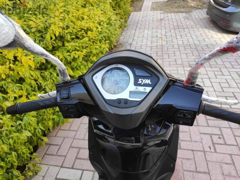 sym st 200cc 2022 جديد زيروو 4