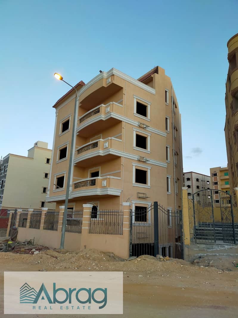 For sale, a complete building of 1280 meters, 6 apartments, immediate receipt, in Tiamo City Compound, Sheikh Zayed 4