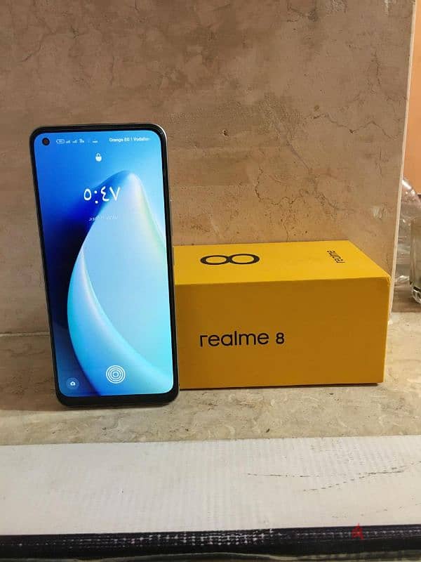 ( Realme 8 )مساحه 128 رامات 8+8 علبه و شاحن متفتحش 1