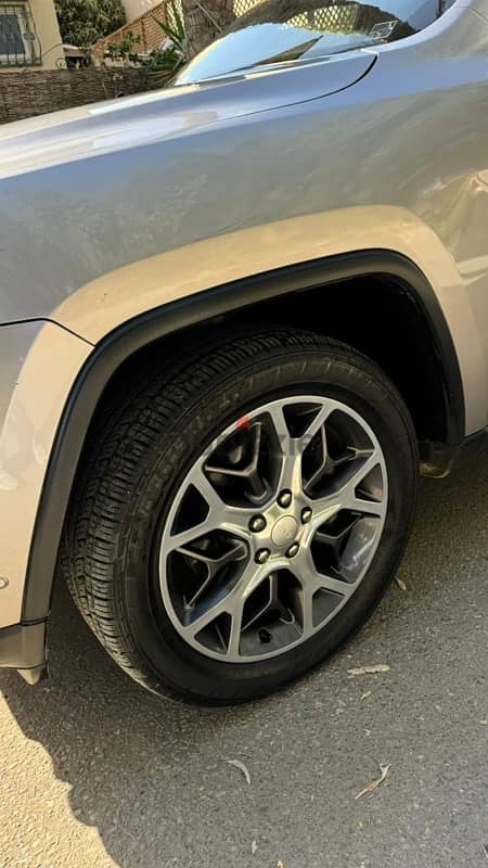 Jeep Grand Cherokee 2019 11