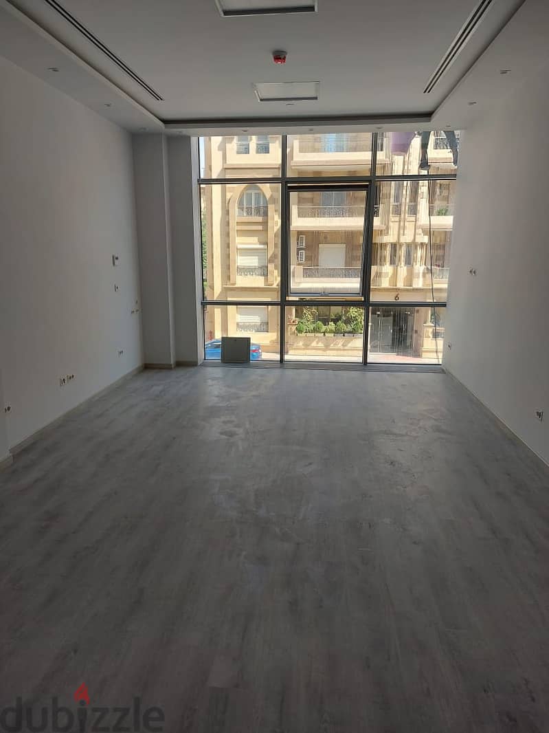 مكتب للأيجار في ليفين سكوير - Office for rent in Leven Square 5