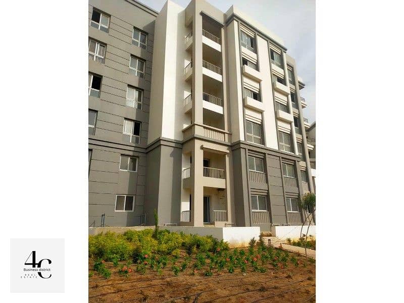 Lowest total price apartment 157m with down payment and installments 3 bedrooms view landscape north direction in compound hyde park 10