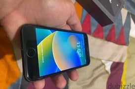 iPhone 8 مش مغير حاجه 0