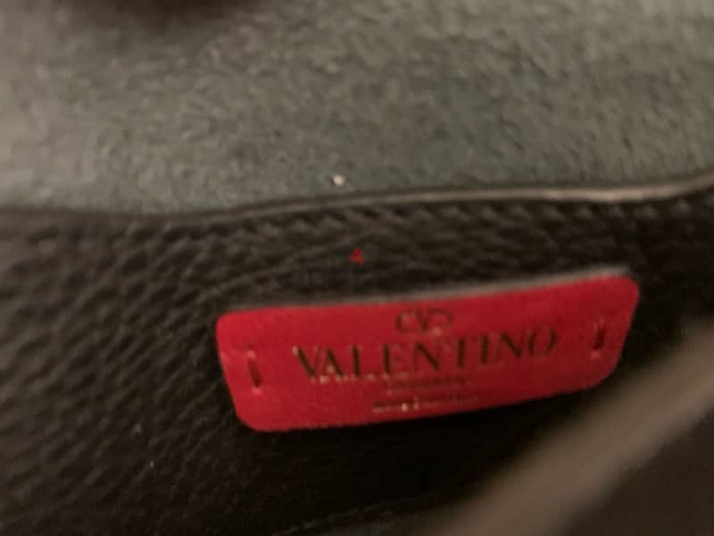 شنطة فالنتينو أصلي سوداء valentino cross bag 3