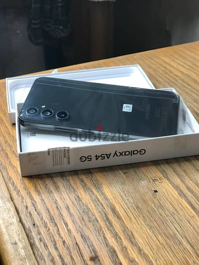 Samsung Galaxy A54 – 128GB/8GB RAM – Unsealed (New)