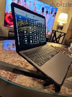 MacBook Pro 13 Inch - M1 0