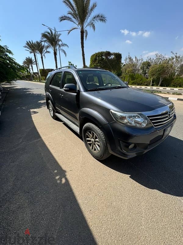 Toyota Fortuner 2014 3