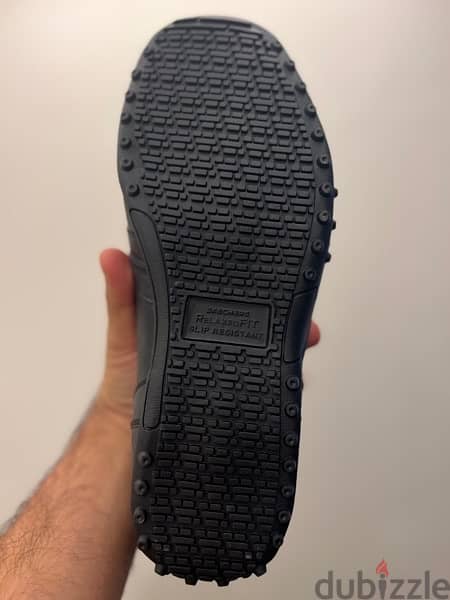 Sketchers Anti Slipping 3