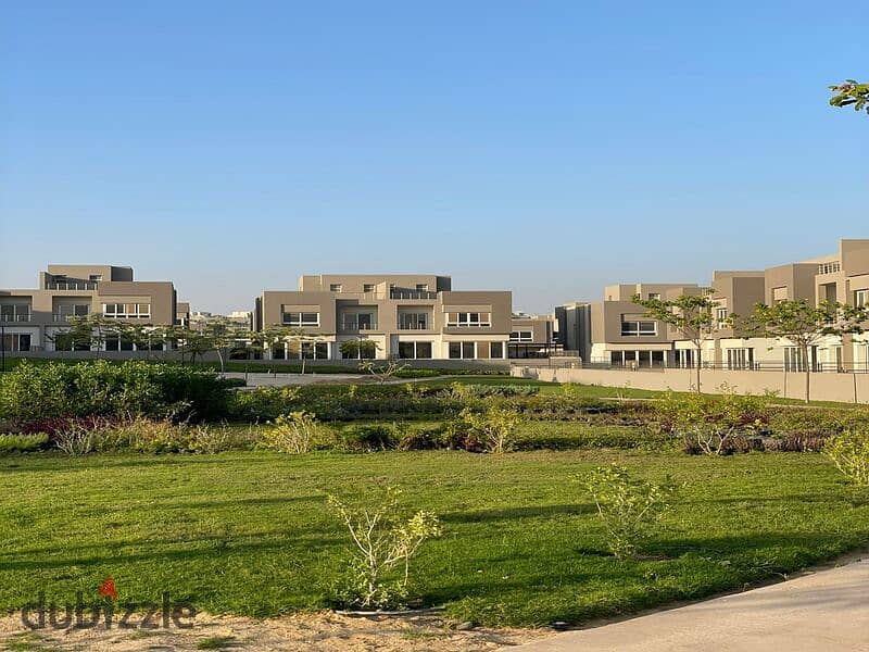 A 395-square-meter twin house is available for immediate delivery in ETAPA compound, Sheikh Zayed, with an installment plan over 10 years 38