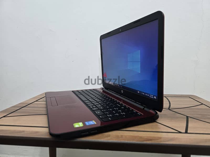 HP notebook - 15-r204nx- Core i5-5200U - Nvidia 820M - 12GB Ram 1