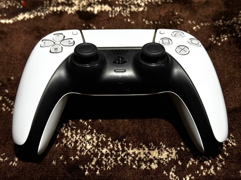 PS5 controller 2