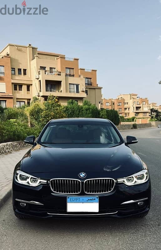 BMW 318 2019 2