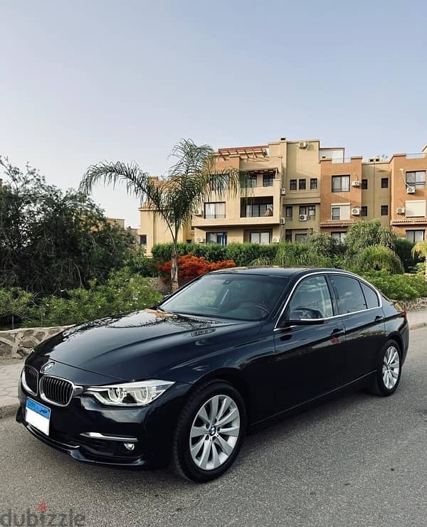 BMW 318 2019 3