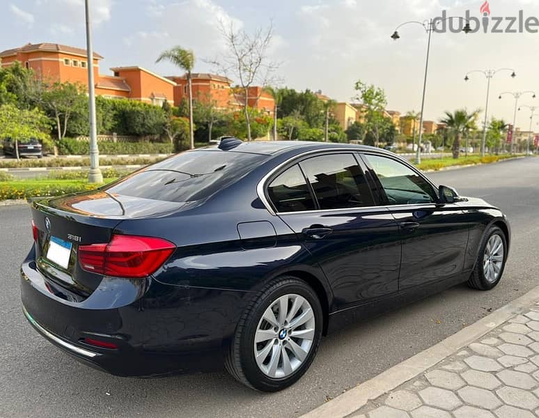 BMW 318 2019 6