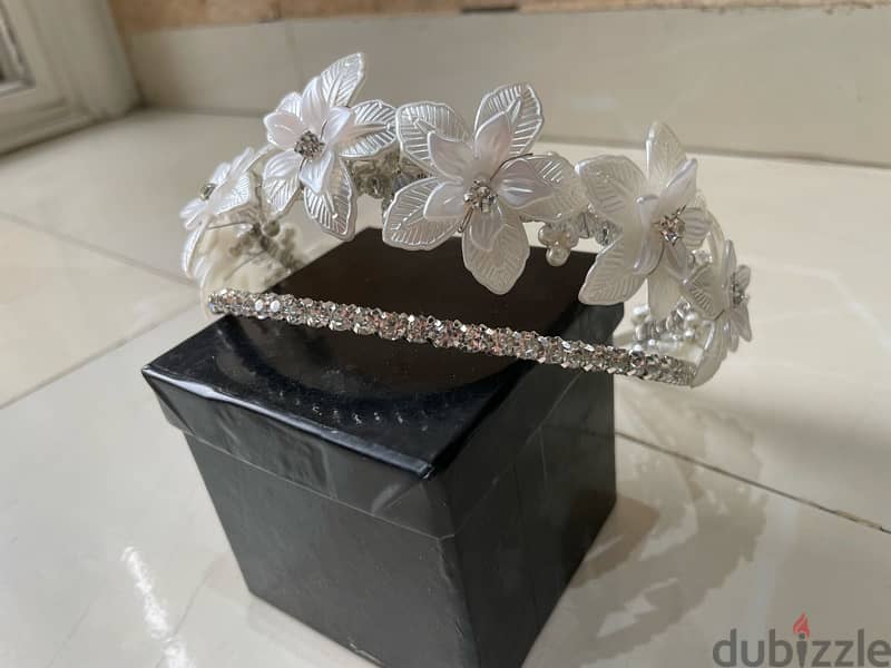 elegant headpiece 1