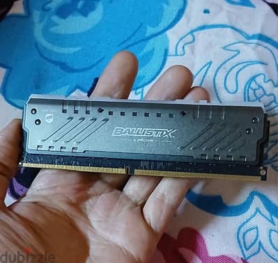 رام RAM DDR4 crucial ballstix 8gb 2666 mhz RGB بحاله ممتازه