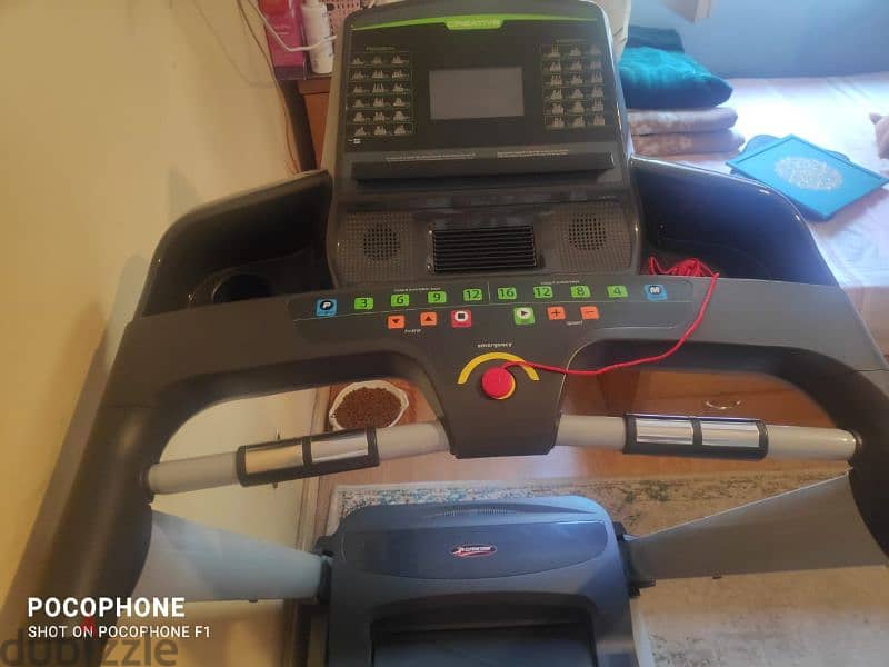 ممتازة بحالة الزيرو  treadmill lxz 1