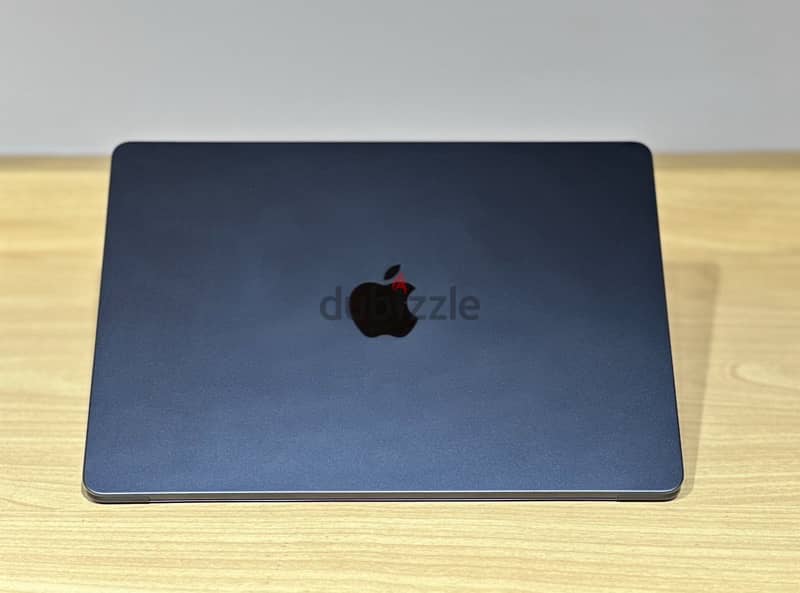 Macbook Air M2 13-inch 3