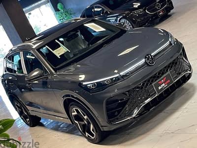 Volkswagen Tiguan R-line 2024 ( لون مميز )