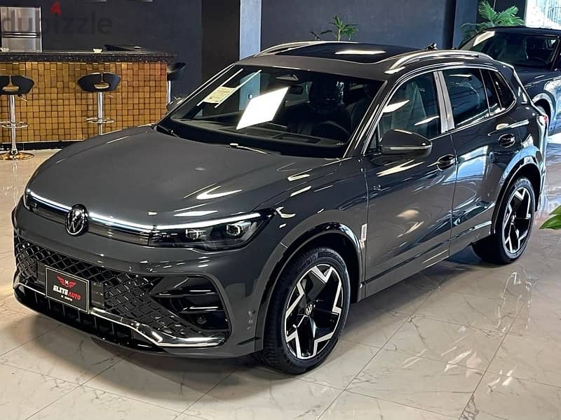 Volkswagen Tiguan R-line 2024 ( لون مميز ) 2